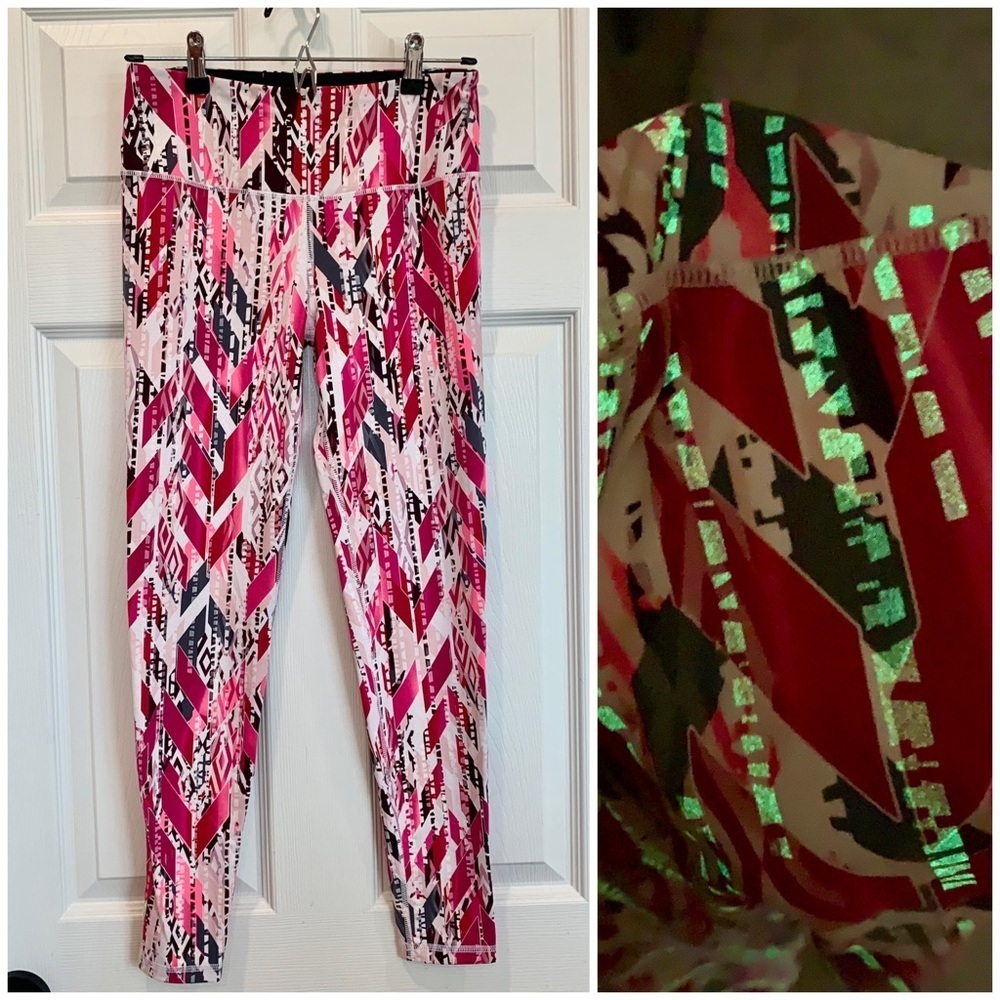 VS Glow-in-the-Dark Pink Graphic Stripe Knockout Workout Active Leggings Pants